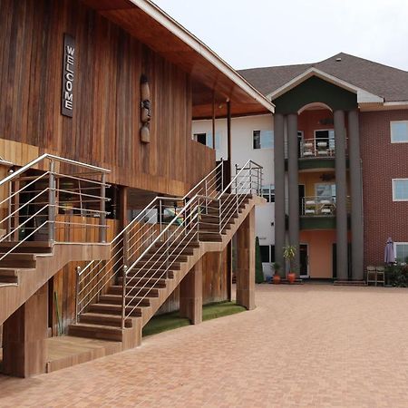 Golden Crystal Experience Hotel Accra Exterior foto